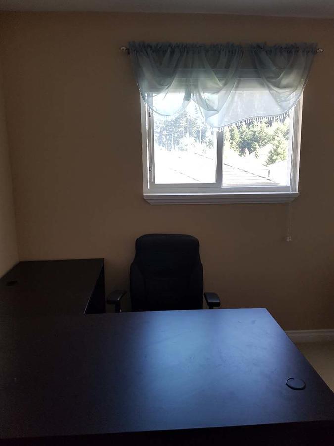 Berkshire Homestay Coquitlam Buitenkant foto